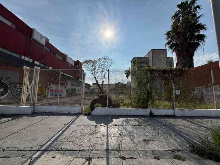 terreno en renta avenida pino suarez centro monterrey nuevo leon p31gi3y